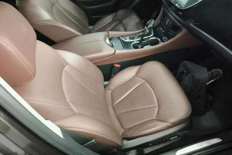 Used Buick Envision 2021 532T Two-Wheel-Drive Luxury Version