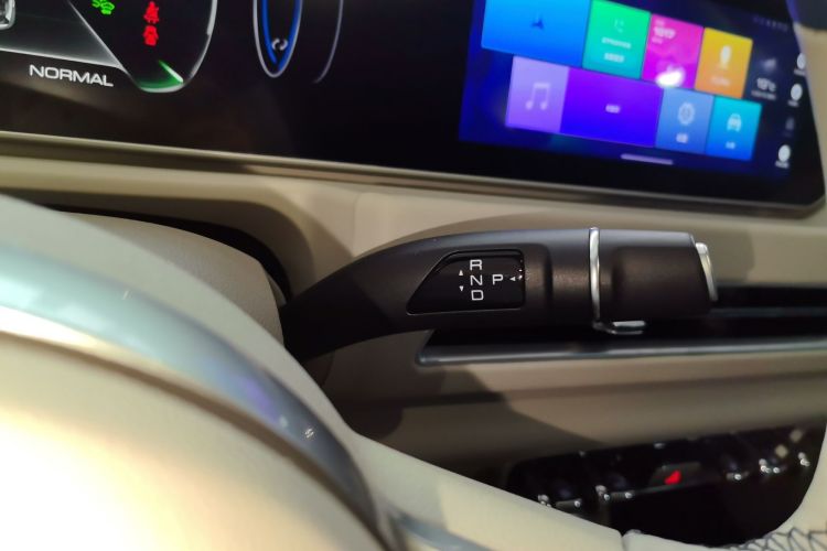 Used ORA Good Cat 2023 401 km Standard Range Premium Version Lithium Iron Phosphate