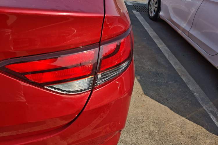 Used Hyundai Celesta 2018 1.6L Automatic GL Enjoyment Edition China VI compliant