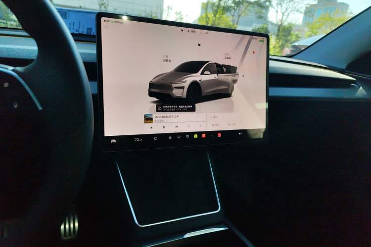 Used Tesla Model Y 2025 Rear-Wheel-Drive Version
