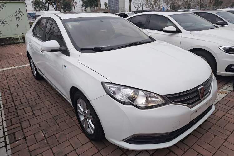 Used Roewe 360 2015 1.5L Automatic Luxury Edition
