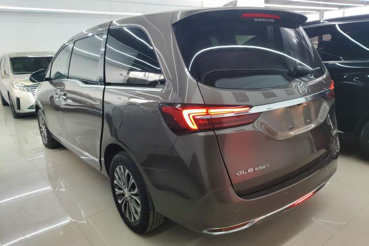 Used Buick GL8 2021 Land Cruiser Executive Class 652T Luxury Model