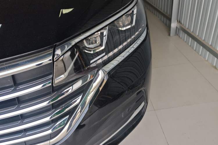 Used Volkswagen Viloran 2020 330TSI Luxury Edition
