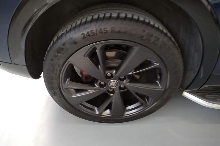 Used Buick Envision 2022 Encore S GS Two-Wheel Drive Smart & Sporty Model
