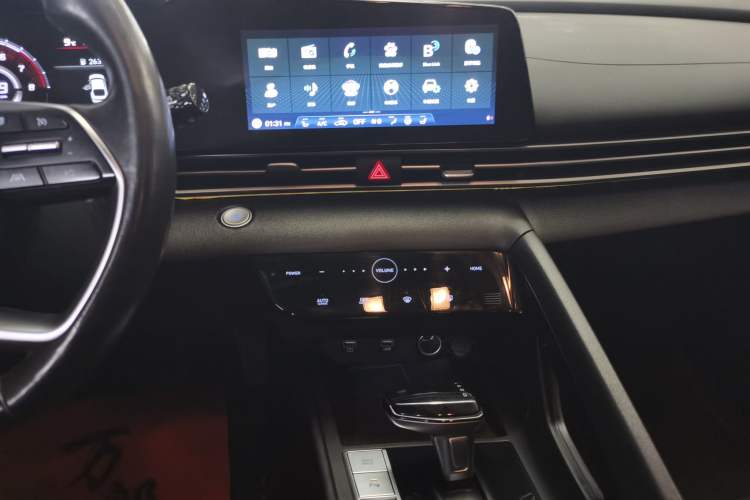 Used Hyundai Elantra 2021 1.5L CVT LUX Prestige Edition
