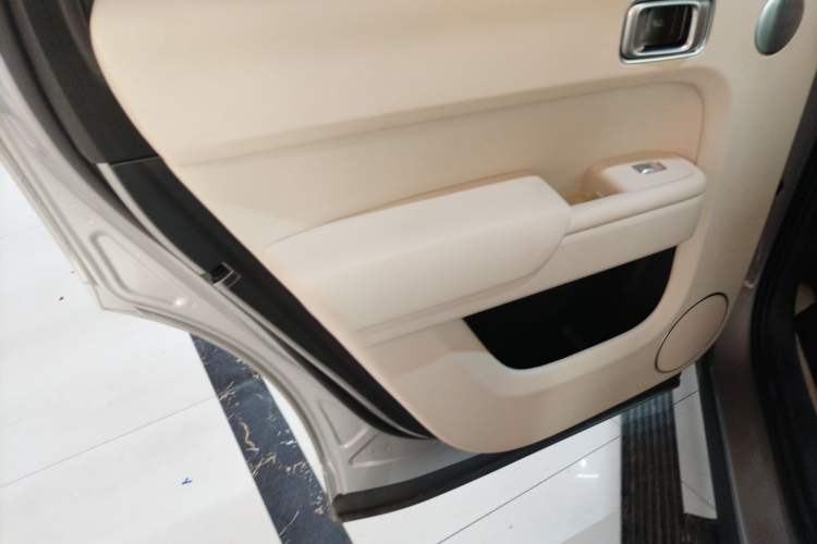 Used Li Auto L9 2022 Max model
