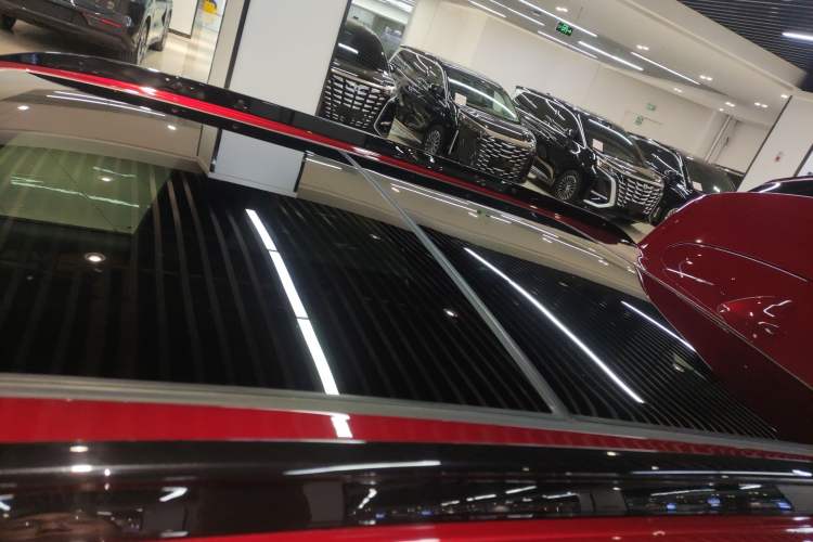 Used Cadillac XT4 2022 28T Four-Wheel Drive Platinum Edition
