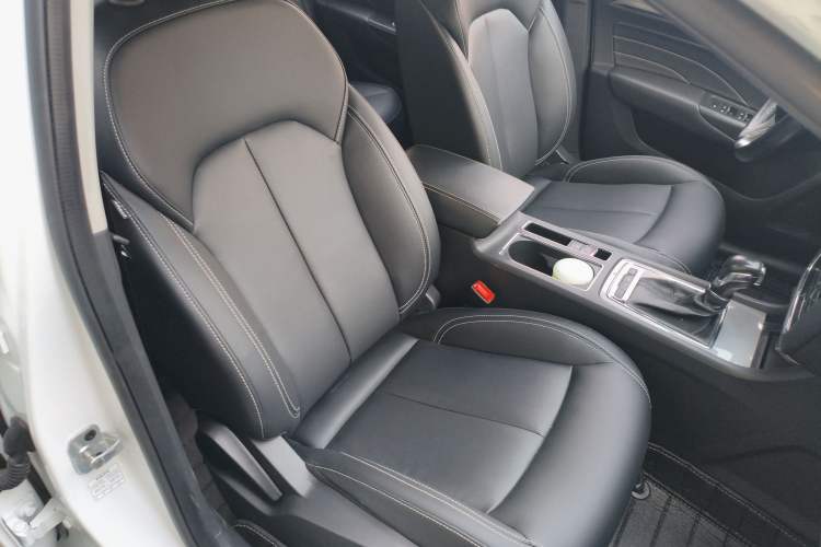 Used Roewe i6 2017 20T Automatic Internet Smart Edition