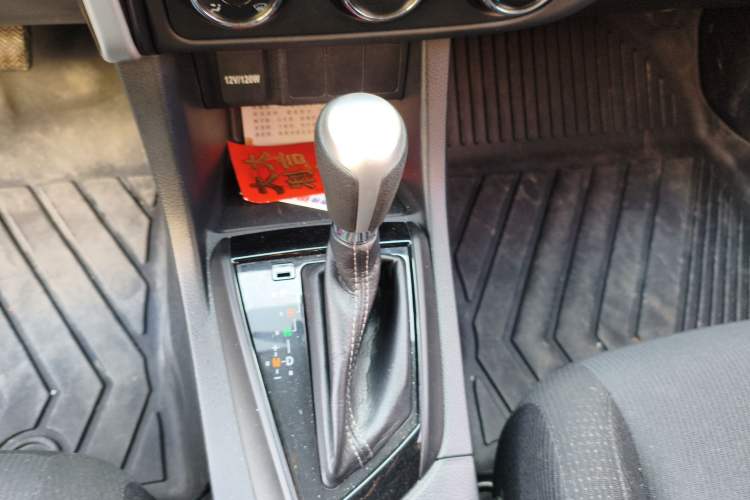 Used Toyota Levin 2017 Revised Version 185T CVT New Sharp Edition China V Standard
