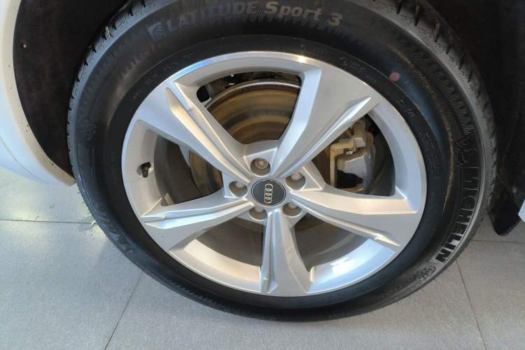 Used Audi Q5L 2020 Revised 40 TFSI Prestige Edition
