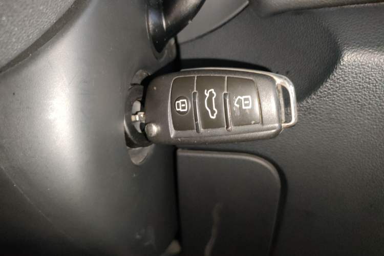 Used Audi Q3 2015 35 TFSI Millionth Anniversary Comfort Model
