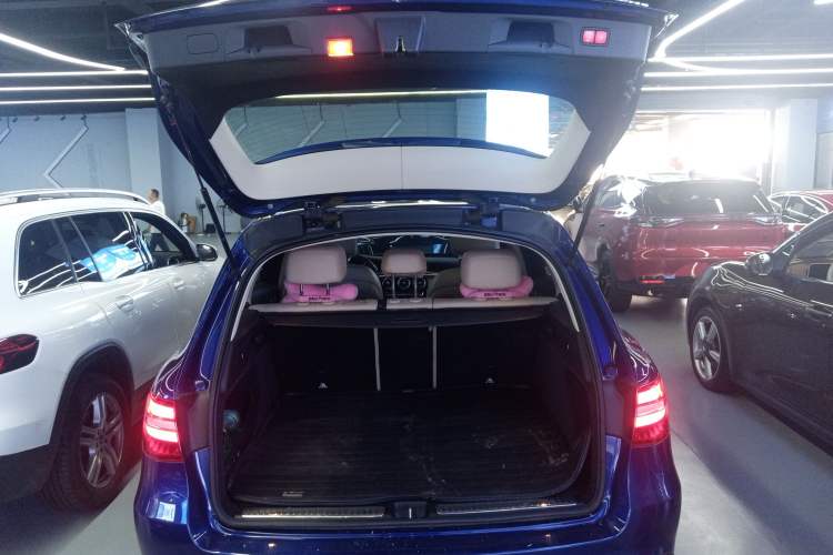 Used Mercedes-Benz GLC 2016 GLC 260 4MATIC Luxury Model
