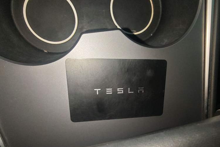 Used Tesla Model Y 2021 Long-Range All-Wheel-Drive Version