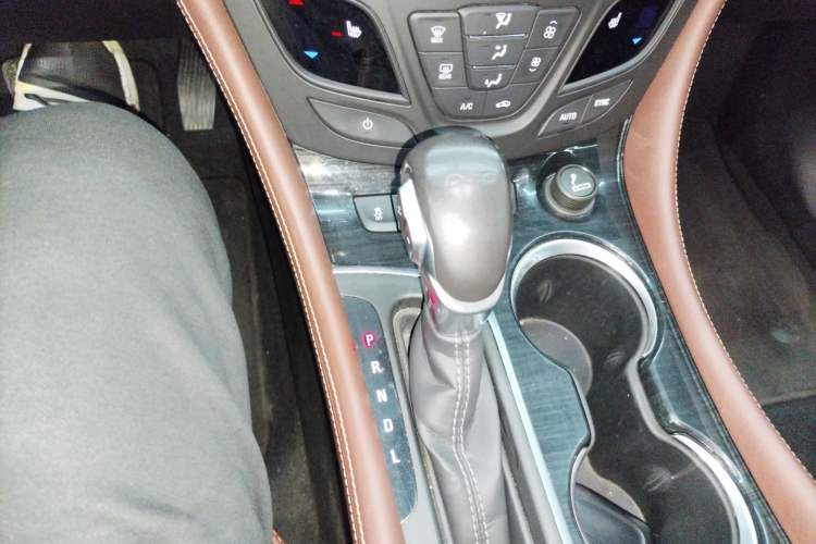 Used Buick Envision 2021 532T Two-Wheel-Drive Elite Version
