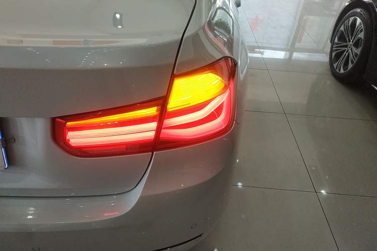 Used BMW 3 Series 2017 320Li xDrive Fashion Model
