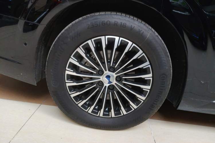 Used Denza D9 2024 DM-i 980 Four-Wheel Drive Flagship Model