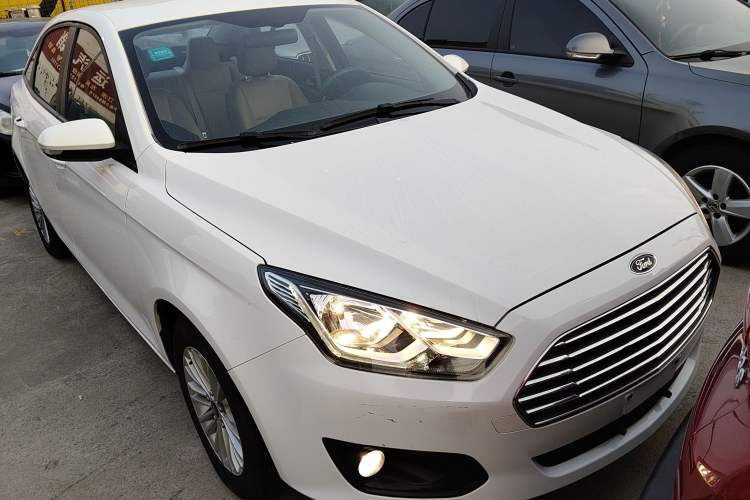 Used Ford Escort 2015 1.5L Automatic Comfort Model
