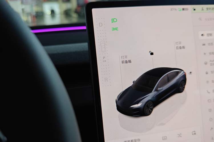 Used Tesla Model 3 2025 Rear-Wheel-Drive Version