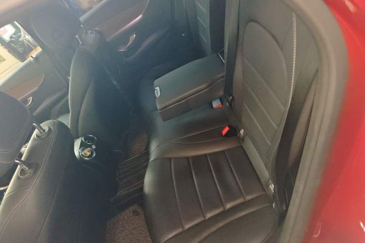 Used Mercedes-Benz GLC Coupe 2018 GLC 260 4MATIC Coupe SUV
