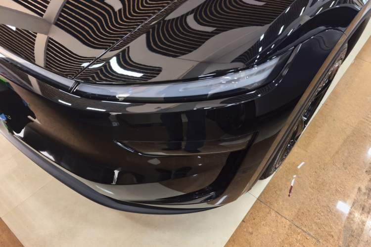 Used Tesla Model Y 2025 Rear-Wheel-Drive Version
