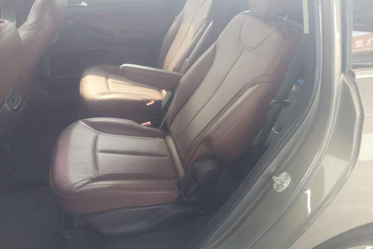 Used Buick GL6 2019 18T 6-Seater Connected Luxury Version China VI Standard