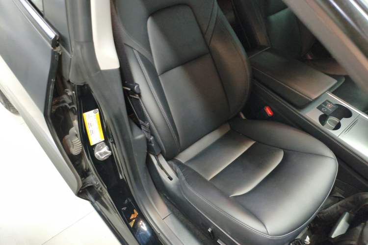 Used Tesla Model 3 2021 Revised Version II – Performance High-Performance All-Wheel-Drive Edition
