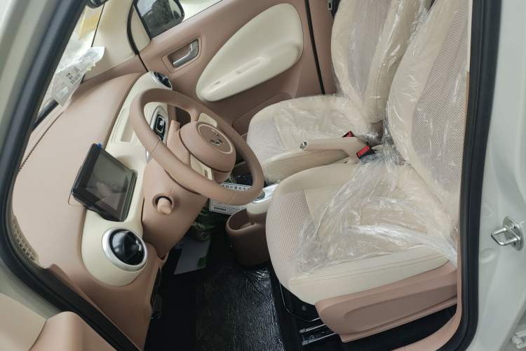 Used Wuling Hongguang MINIEV 2025 Four-Door Version Advanced Edition
