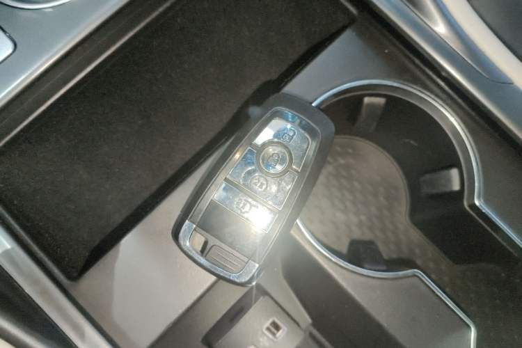 Used Lincoln Nautilus 2023 2.0T Four-Wheel Drive Luxury Edition
