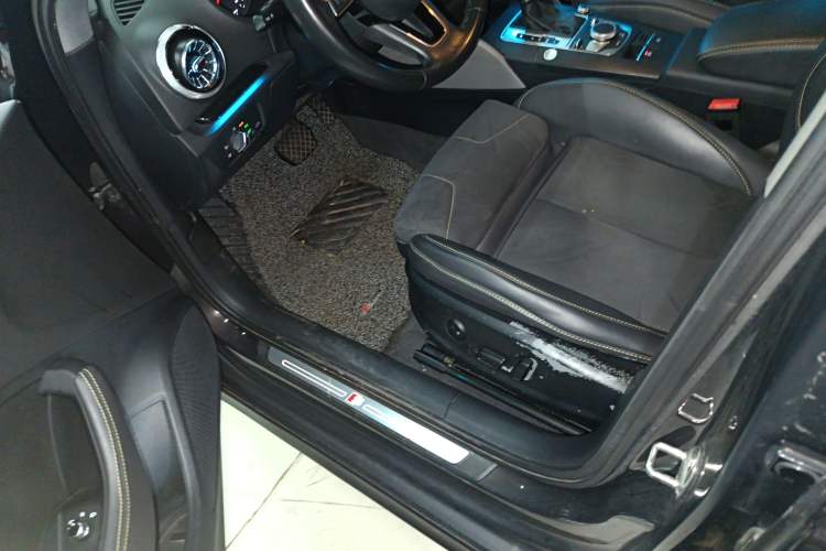 Used Audi A3 2018 30th Anniversary Edition Sportback 35 TFSI Fashion Model
