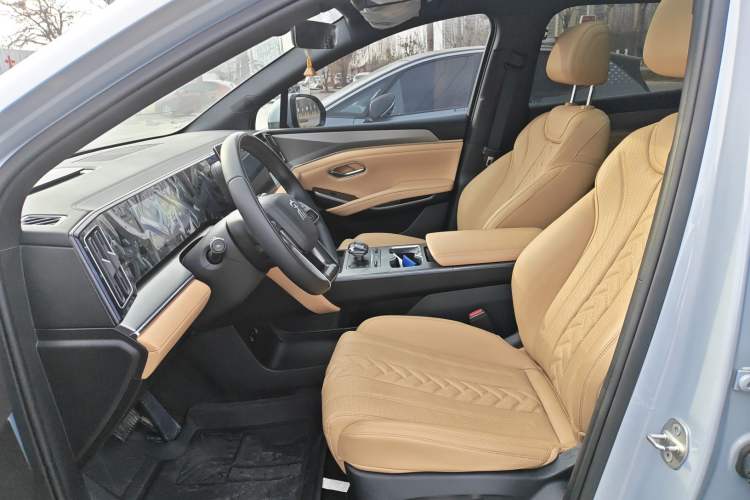 Used BYD Song L DM-i 2024 112 km Beyond Edition
