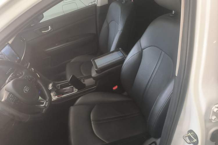 Used Kia K5 2016 1.6T Automatic LUX