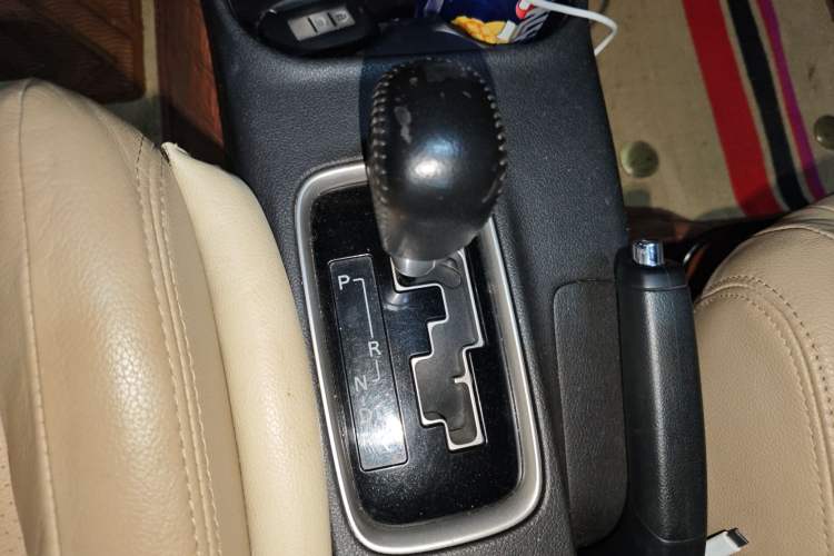 Used Mitsubishi Outlander (Import) 2013 2.4L 4x4 Luxury Navigation Edition 5 Seats