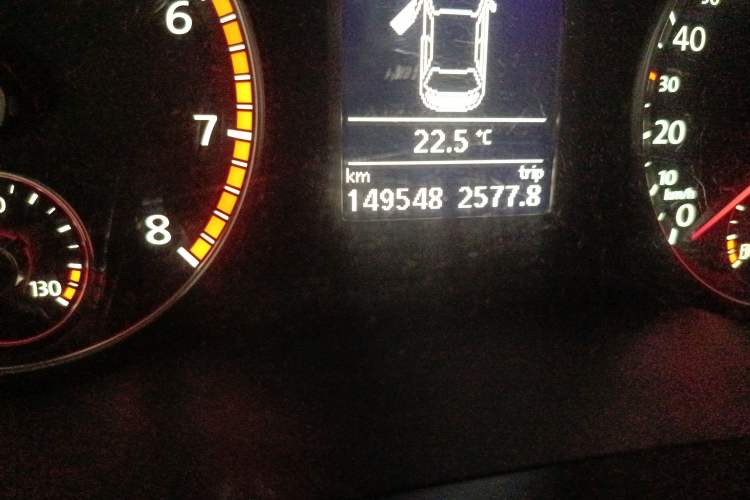 Used Volkswagen Passat 2014 1.8TSI DSG Luxury Edition
