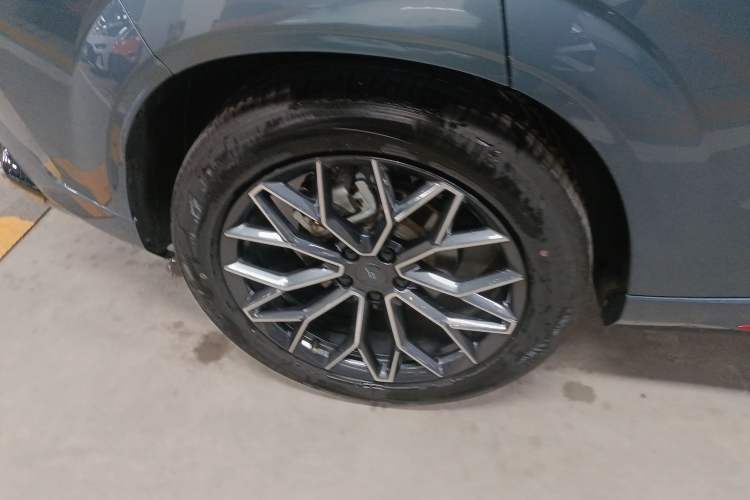 Used Oshan Z6 2023 Blue Whale 1.5T DCT Smart-Led City Edition