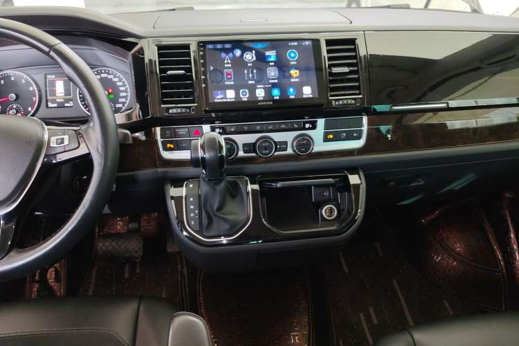 Used Volkswagen Multivan 2019 2.0 TSI Two-Wheel Drive Luxury Edition 7 Seats