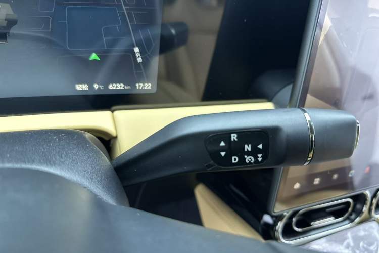 Used Leapmotor C11 2024 Range-Extended 300 Luxury Edition
