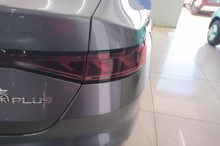 Used BYD Qin PLUS 2024 HONOR Edition DM-i 55KM Leading Model
