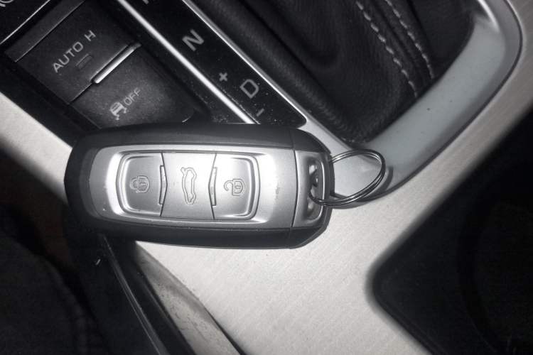 Used Geely Auto Emgrand X7 Sport 2016 1.8TD Automatic Smart Model
