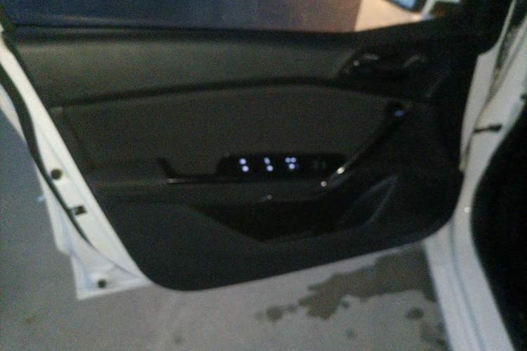 Used Baojun 310 2016 1.2L manual Comfort trim level
