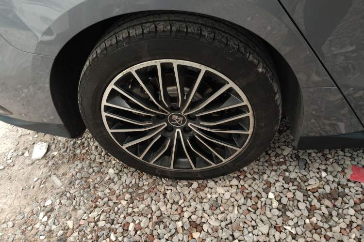 Used BYD Han 2022 DM-i 121KM Prestige Model