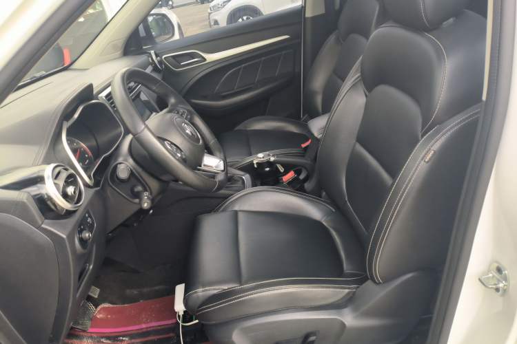 Used MG ZS 2018 1.5L Automatic Luxury Edition China V Standard
