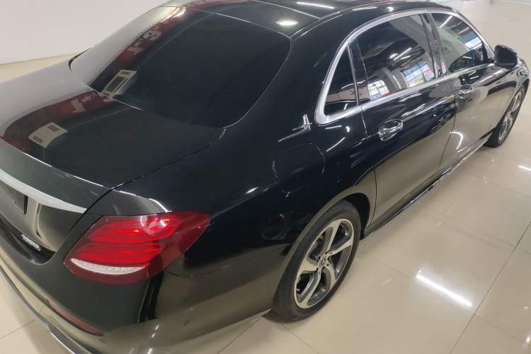 Used Mercedes-Benz E-Class 2019 Restyled E 300 L Sporty and Stylish Edition
