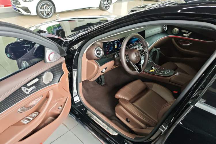 Used Mercedes-Benz E-Class 2022 Updated E 300 L Luxury Edition