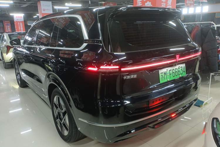 Used  S09 2025 Rear-Drive Ultra
