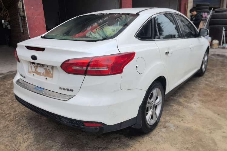 Used Ford Focus 2015 Sedan 1.6L Automatic Comfort Model