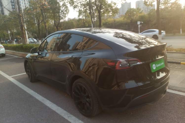 Used Tesla Model Y 2021 Standard Range Rear-Wheel Drive Version