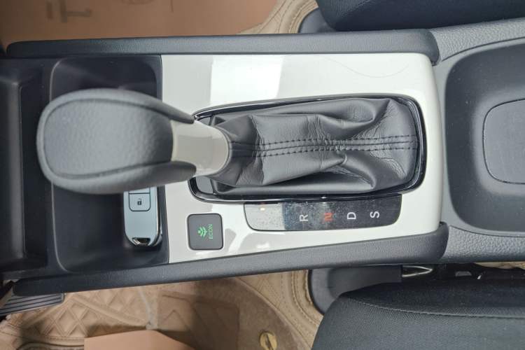 Used Honda Fit 2022 1.5L CVT Trendy Sunroof Edition