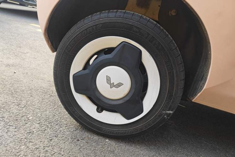 Used Wuling Hongguang MINIEV 2021 Macaron Fashion Edition Lithium-Ion Battery