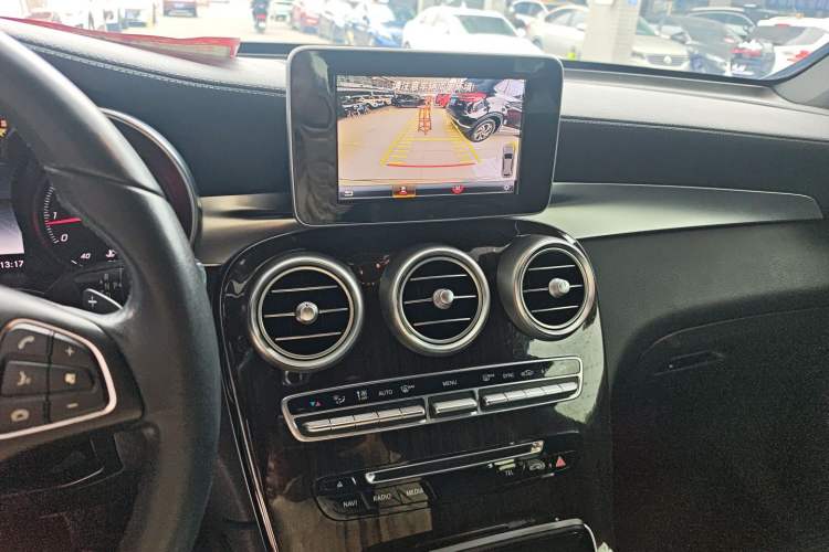 Used Mercedes-Benz GLC 2017 GLC 260 4MATIC Dynamic Edition