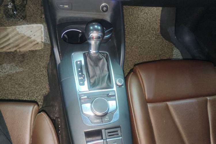 Used Audi A3 2017 Limousine 35 TFSI Sport Edition